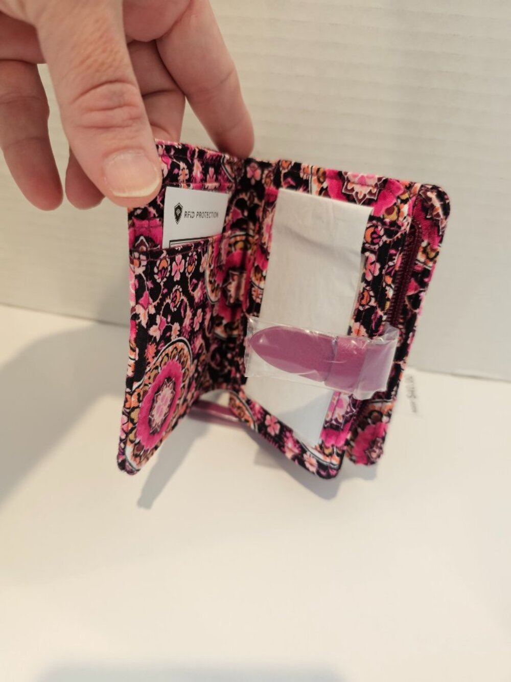 NWT Vera Bradley Iconic RFID Small Wallet Raspberry Medallion Pink Paisley - Picture 4 of 8